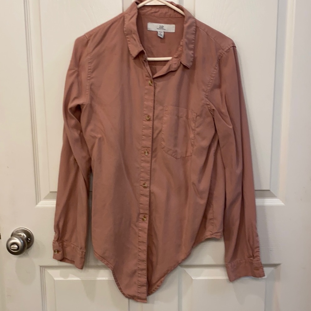 Long sleeve front knot shirt